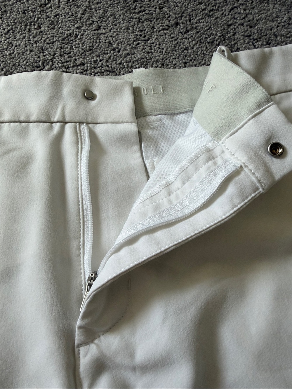 Nike White Flat Front Men's Shorts - Picture 4 of 5